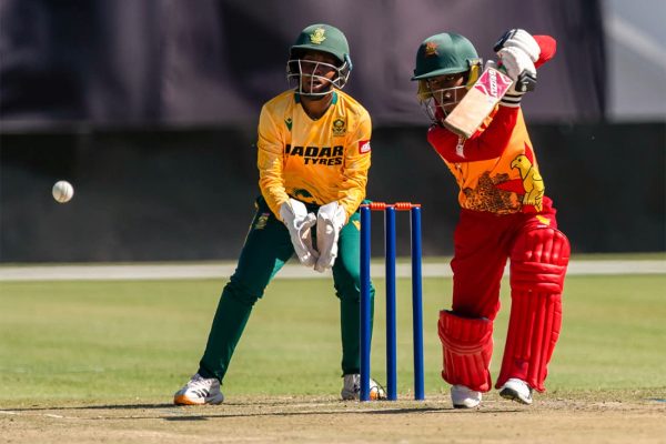 Zimbabwe Women beaten by South Africa after early batting collapse