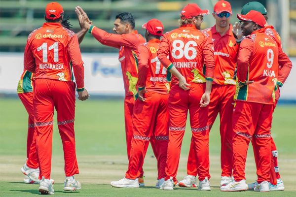 Australia Overcome Zimbabwe Fightback To Take ODI Series Lead